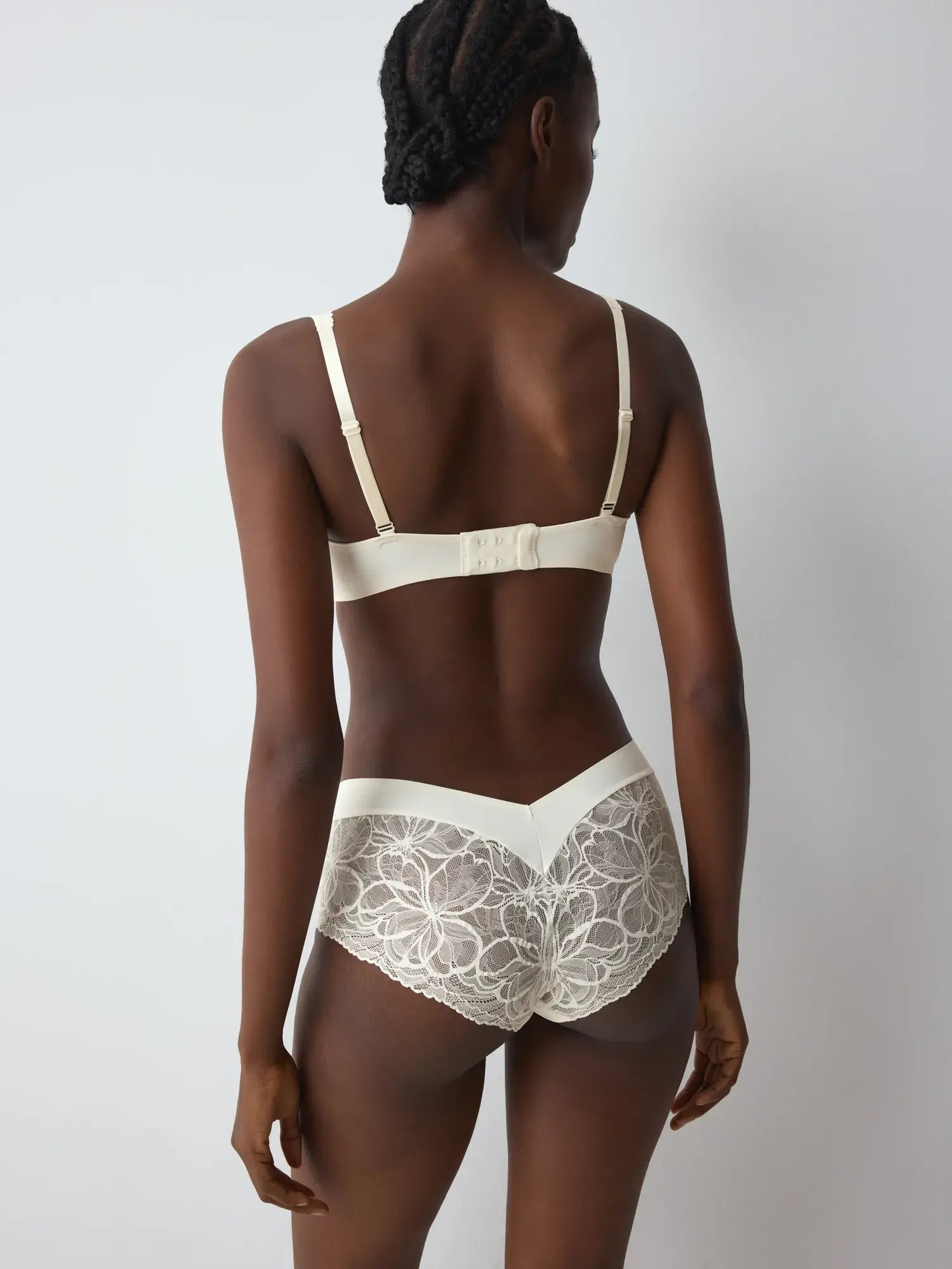 Kalhotky Triumph Body Make-Up Illusion Lace 10219748