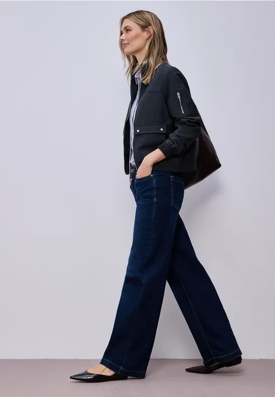 Bunda Street One 212946