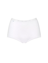 Sloggi Basic+ 10007656 – balení 3 ks vysokých bavlněných kalhotek s plochými švy a pohodlným vysokým pasem, zobrazené samostatně na bílém pozadí.